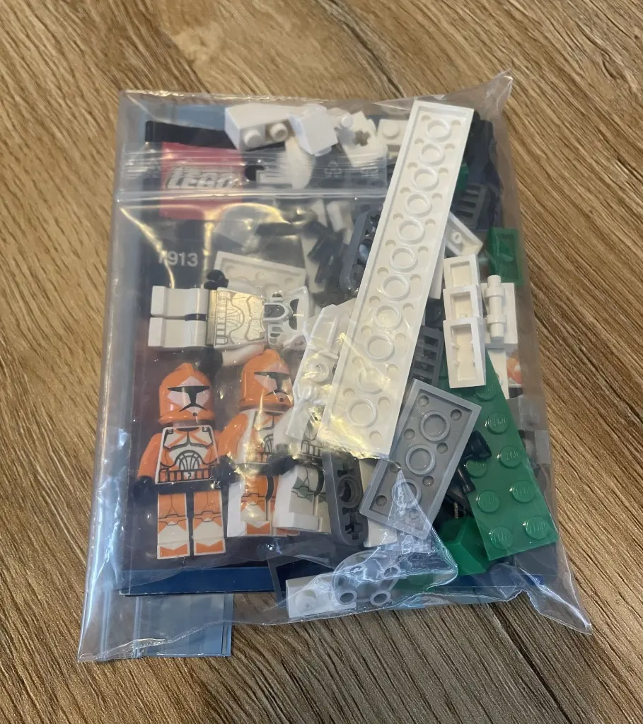 Lego Star Wars Clone Trooper Batlle Pack  (7913) - 2.webp