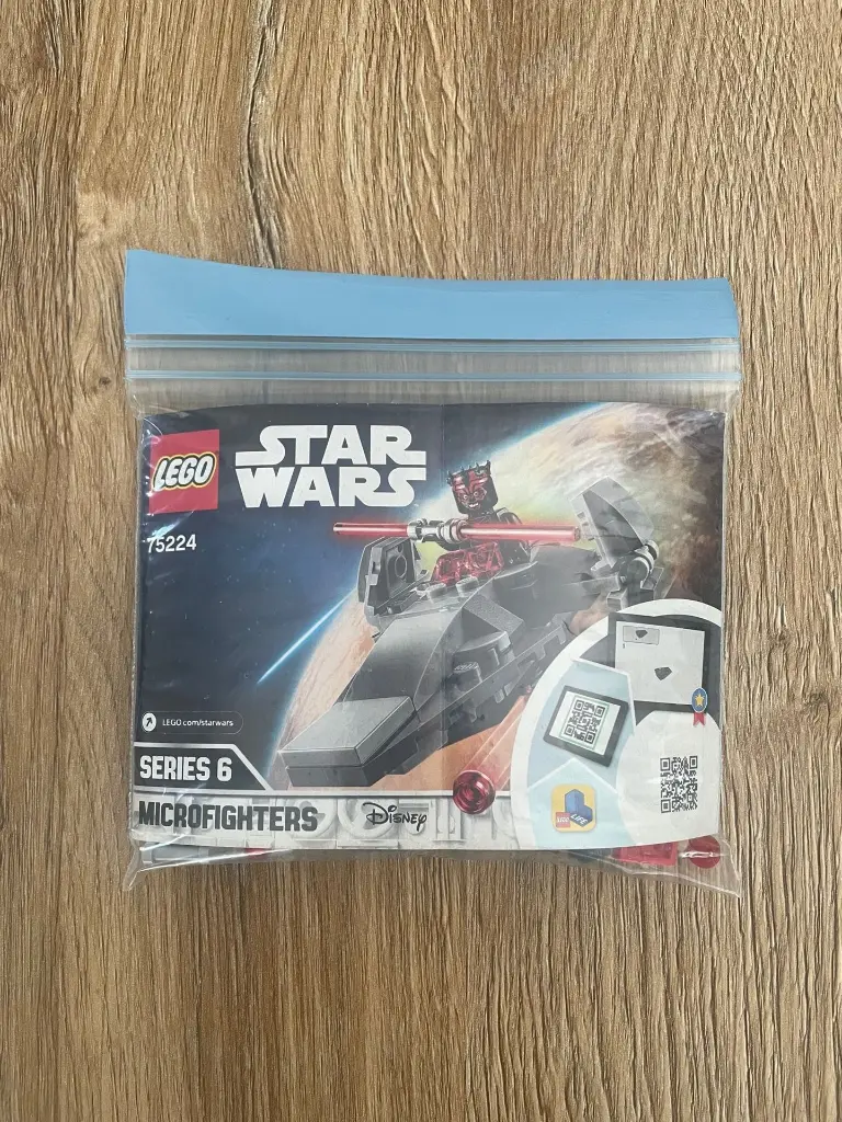 Sith Infiltrator (75224) - 2.webp